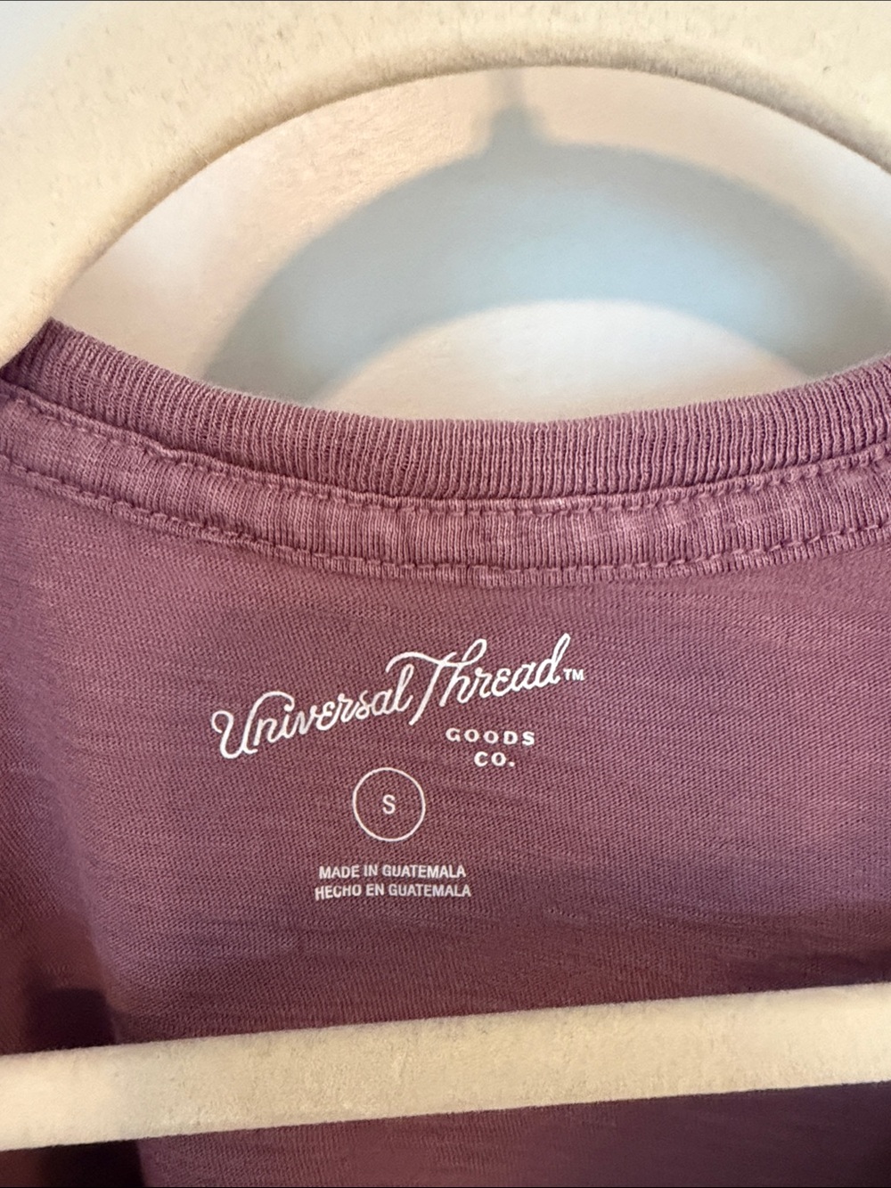 100% Cotton Universal Thread V-Neck Tee in Mauve - Picture 2 of 5